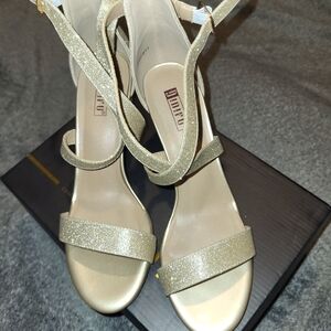 Nine West Glittering Gold Heels